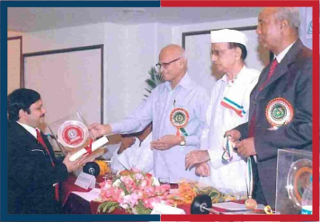 dr-sk-jain-getting-award